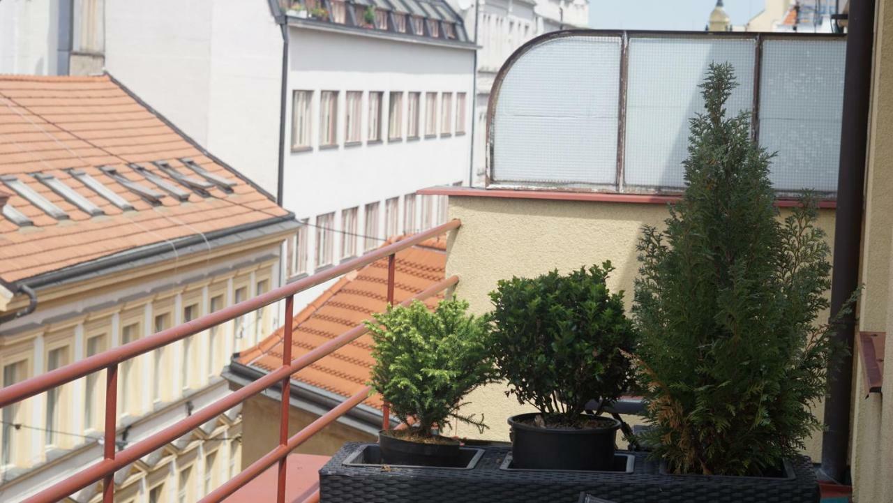 Funci Dancing 6 Apartment Praga Exterior foto