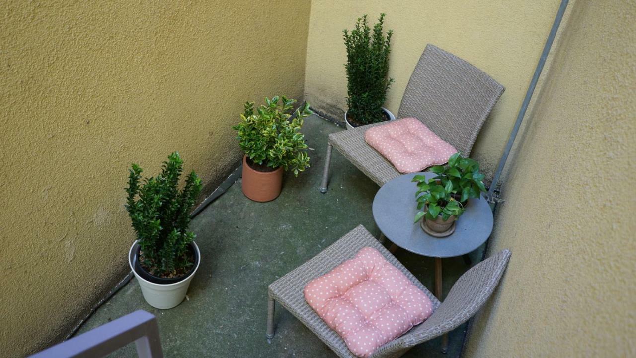 Funci Dancing 6 Apartment Praga Exterior foto
