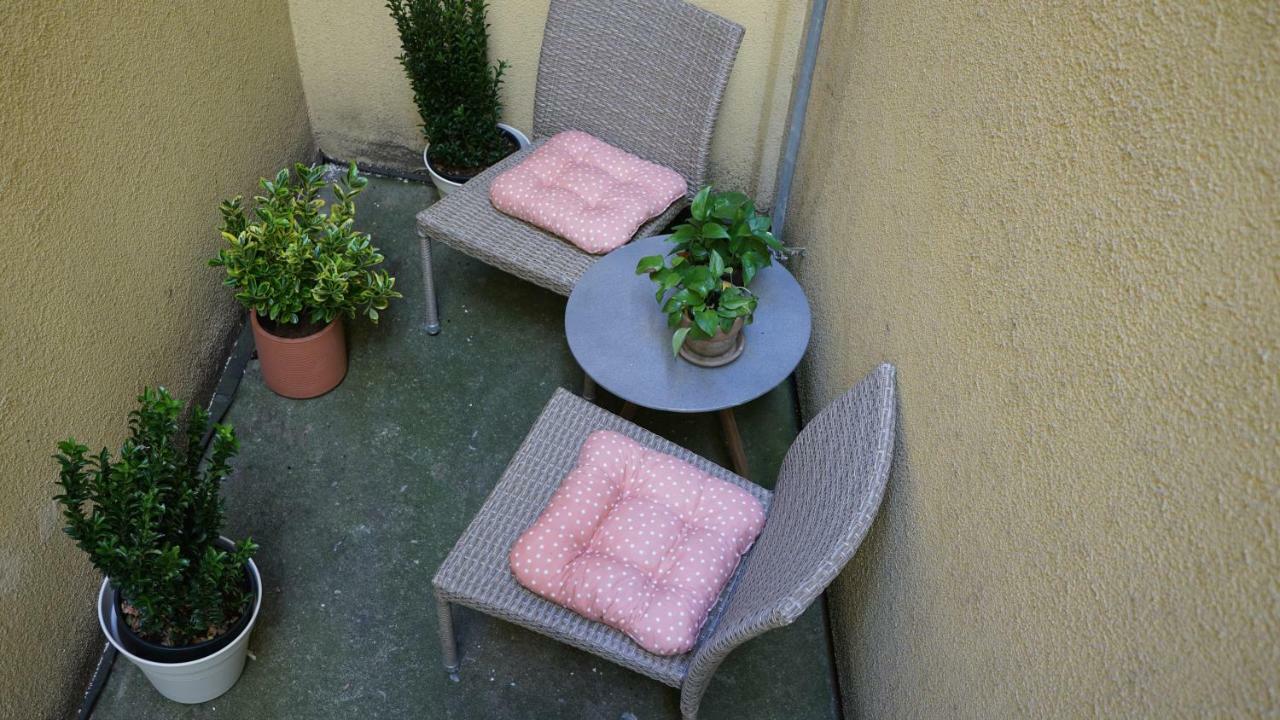 Funci Dancing 6 Apartment Praga Exterior foto